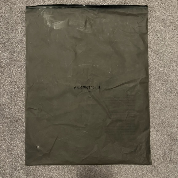 God Gray Essentials Hoodie Relaxed - Picture 3 of 3